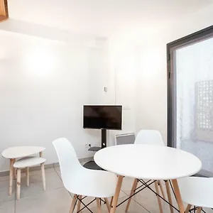 004 - Moderne Et Terrasse - Jeanne D'arc, Apartamento